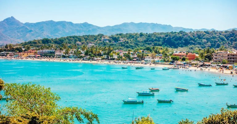 6 cosas que hacer en Guayabitos Nayarit 7 Vista panorámica de la playa de Guayabitos