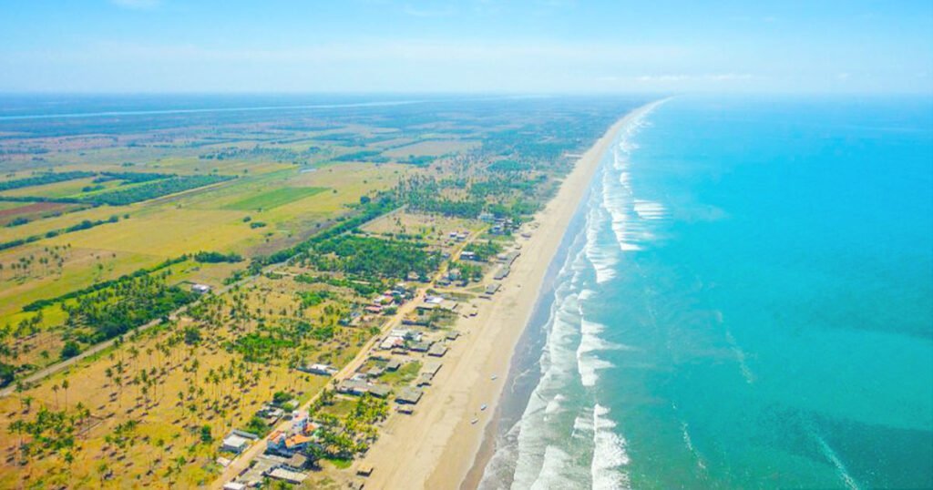 playa novillero nayarit